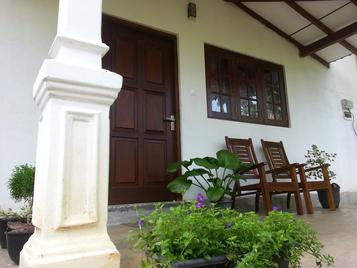 NiYuNi Villas Bentota Esterno foto